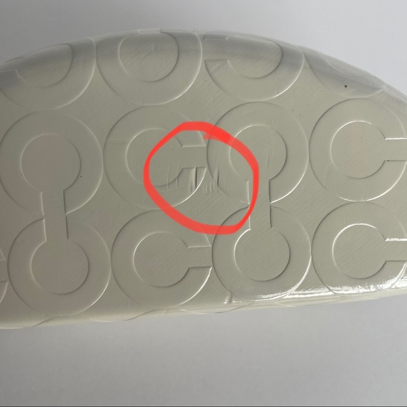 COACH hard cover sunglass/eyeglass case - Picture 5 of 7